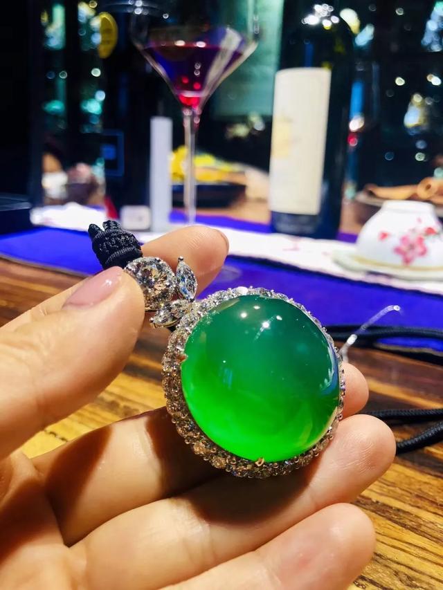 珍珠翡翠鸡血石价格鸡血石价格多少-第13张图片-翡翠网 珍珠翡翠鸡血石价格鸡血石价格多少-第13张图片-翡翠网