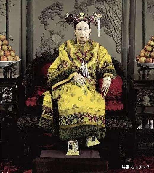 最早方形翡翠手镯,方形手镯是不好吗-第7张图片-翡翠网 最早方形翡翠手镯,方形手镯是不好吗-第7张图片-翡翠网