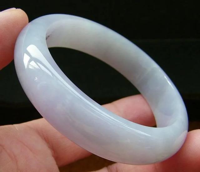 玻璃种翡翠知识讲解,翡翠种类的知识-第4张图片-翡翠网 玻璃种翡翠知识讲解,翡翠种类的知识-第4张图片-翡翠网