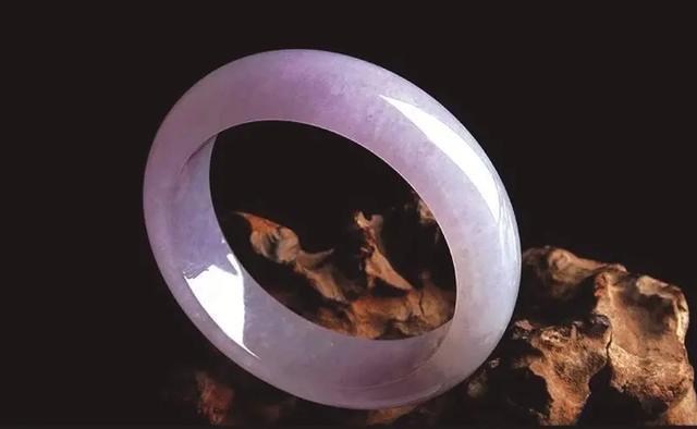 玻璃种翡翠知识讲解,翡翠种类的知识-第12张图片-翡翠网 玻璃种翡翠知识讲解,翡翠种类的知识-第12张图片-翡翠网