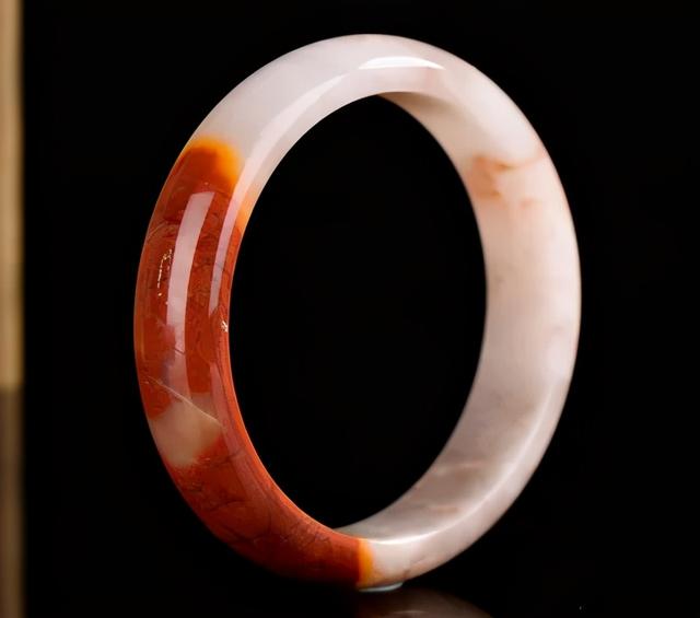 玻璃种翡翠知识讲解,翡翠种类的知识-第17张图片-翡翠网 玻璃种翡翠知识讲解,翡翠种类的知识-第17张图片-翡翠网