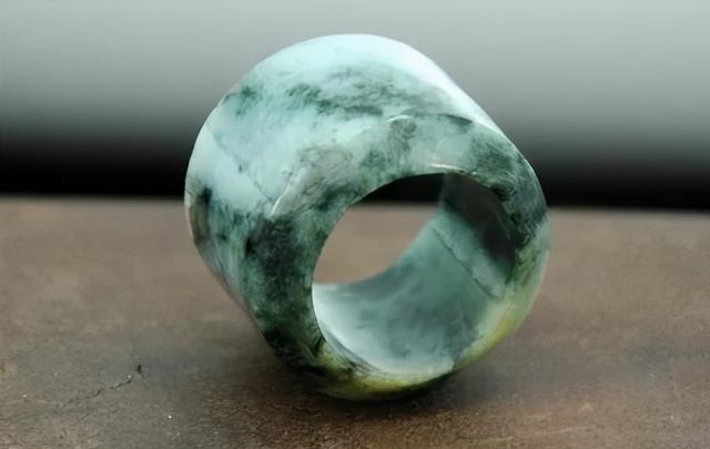 玻璃种翡翠知识讲解,翡翠种类的知识-第21张图片-翡翠网 玻璃种翡翠知识讲解,翡翠种类的知识-第21张图片-翡翠网