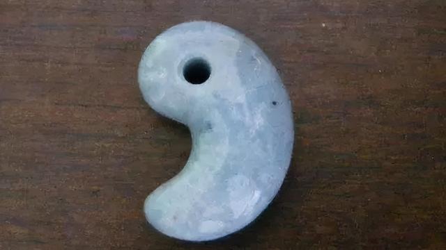 玻璃种翡翠知识讲解,翡翠种类的知识-第22张图片-翡翠网 玻璃种翡翠知识讲解,翡翠种类的知识-第22张图片-翡翠网