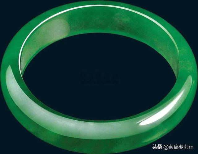 越南翡翠手镯,越南翡翠手镯真的好吗-第3张图片-翡翠网 越南翡翠手镯,越南翡翠手镯真的好吗-第3张图片-翡翠网