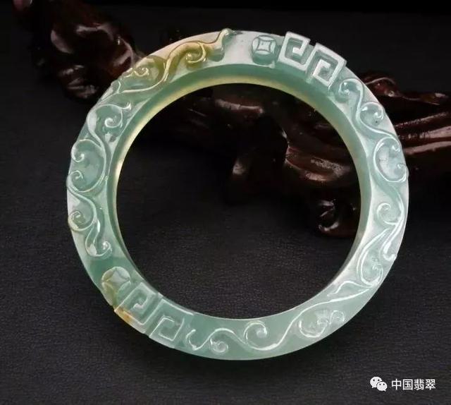 翡翠手镯横纹图,高冰白翡翠手镯图-第6张图片-翡翠网