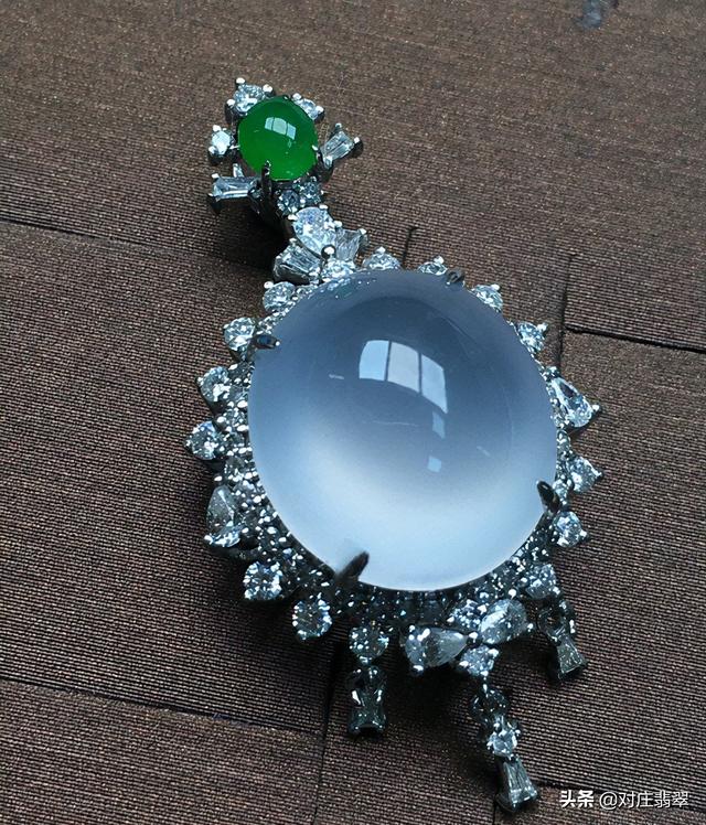 紫色冰种翡翠市场价格,翡翠带紫色好吗-第6张图片-翡翠网 紫色冰种翡翠市场价格,翡翠带紫色好吗-第6张图片-翡翠网