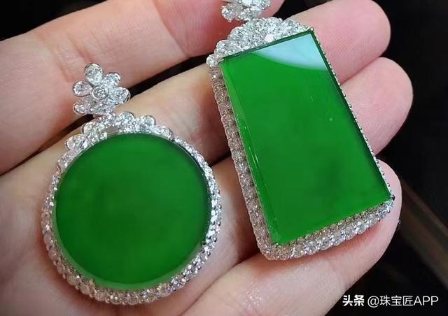 绿色危料翡翠危料蓝水翡翠挂件价格-第3张图片-翡翠网 绿色危料翡翠危料蓝水翡翠挂件价格-第3张图片-翡翠网