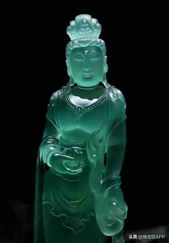 绿色危料翡翠危料蓝水翡翠挂件价格-第21张图片-翡翠网 绿色危料翡翠危料蓝水翡翠挂件价格-第21张图片-翡翠网