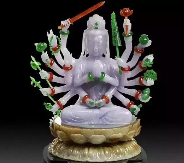 佩戴翡翠观音手镯,冰种翡翠手镯-第11张图片-翡翠网