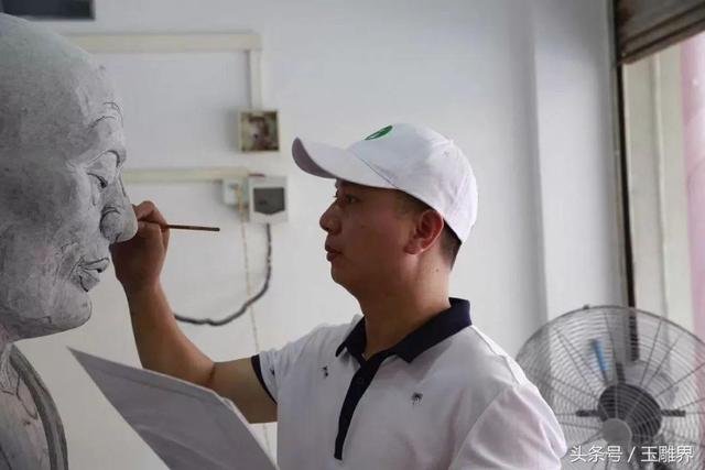 高档翡翠摆件图片价格,顶级玉石翡翠图片摆件-第4张图片-翡翠网 高档翡翠摆件图片价格,顶级玉石翡翠图片摆件-第4张图片-翡翠网