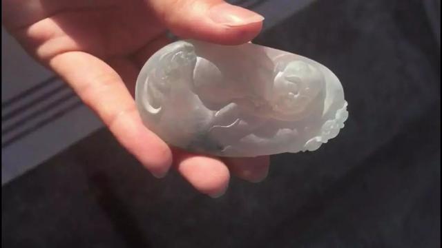 进口翡翠原石价格的简单介绍-第8张图片-翡翠网 进口翡翠原石价格的简单介绍-第8张图片-翡翠网