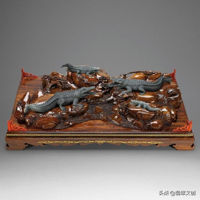 翡翠知识讲堂原生色是什么,翡翠辣绿属于什么等级-第5张图片-翡翠网 翡翠知识讲堂原生色是什么,翡翠辣绿属于什么等级-第5张图片-翡翠网