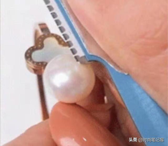 路路通吊坠图片,御木本路路通翡翠知识-第13张图片-翡翠网 路路通吊坠图片,御木本路路通翡翠知识-第13张图片-翡翠网