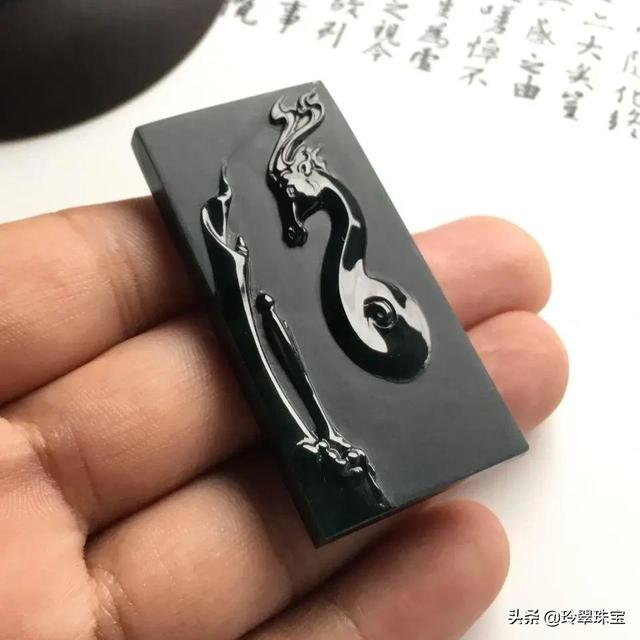 包含墨翠翡翠手镯什么样的的词条-第5张图片-翡翠网 包含墨翠翡翠手镯什么样的的词条-第5张图片-翡翠网