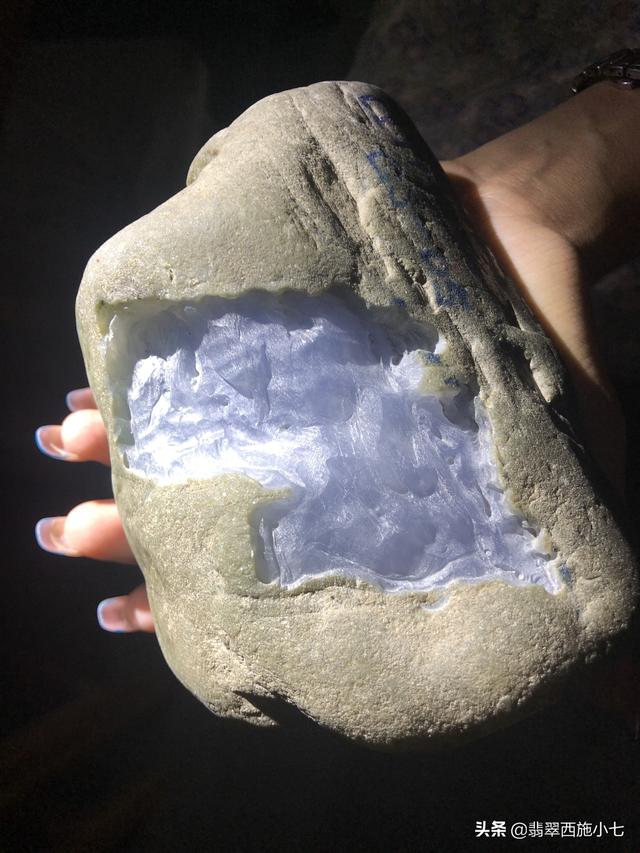大马坎翡翠原石紫罗兰手镯翡翠原石-第1张图片-翡翠网 大马坎翡翠原石紫罗兰手镯翡翠原石-第1张图片-翡翠网