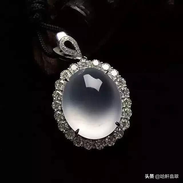 100万左右冰种翡翠手镯,无色冰种翡翠价格-第1张图片-翡翠网 100万左右冰种翡翠手镯,无色冰种翡翠价格-第1张图片-翡翠网