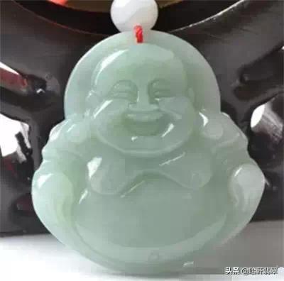 100万左右冰种翡翠手镯,无色冰种翡翠价格-第4张图片-翡翠网 100万左右冰种翡翠手镯,无色冰种翡翠价格-第4张图片-翡翠网