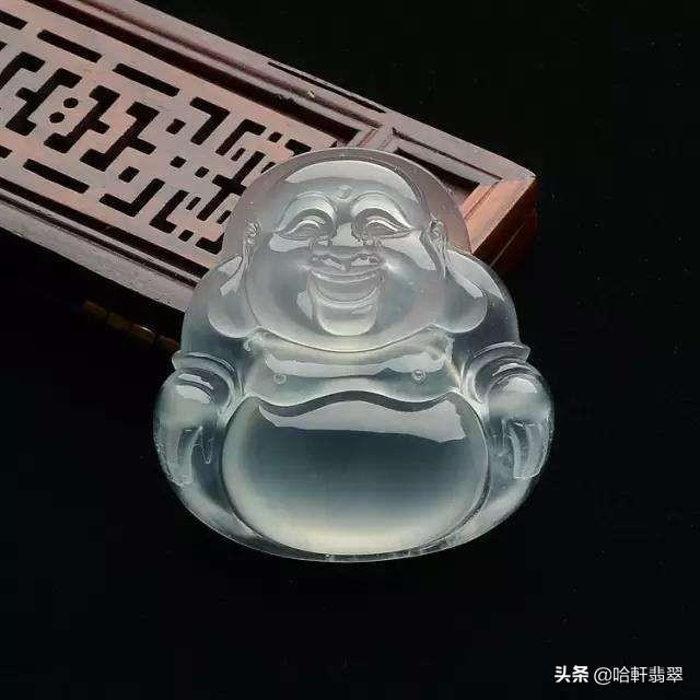 100万左右冰种翡翠手镯,无色冰种翡翠价格-第11张图片-翡翠网 100万左右冰种翡翠手镯,无色冰种翡翠价格-第11张图片-翡翠网