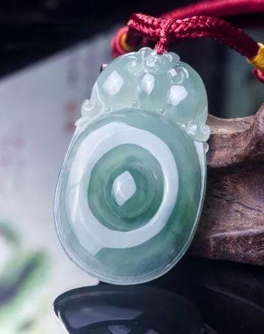 翡翠飘花和飘色,老蓝水飘花翡翠牌子价格-第3张图片-翡翠网 翡翠飘花和飘色,老蓝水飘花翡翠牌子价格-第3张图片-翡翠网