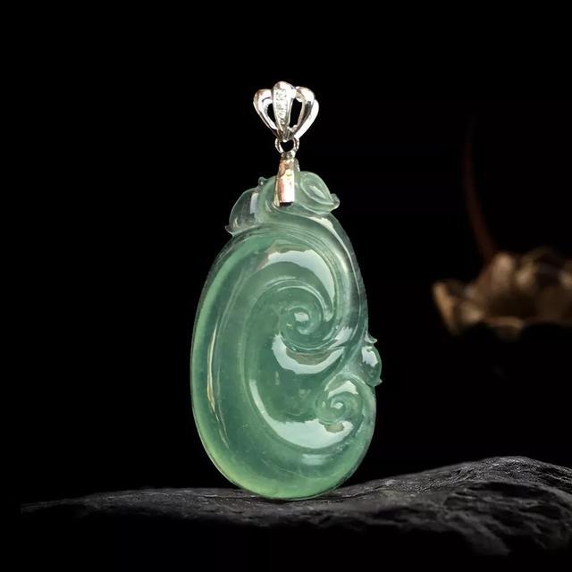 翡翠飘花和飘色,老蓝水飘花翡翠牌子价格-第6张图片-翡翠网 翡翠飘花和飘色,老蓝水飘花翡翠牌子价格-第6张图片-翡翠网