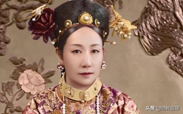 清朝玻璃种飘花翡翠手镯值钱吗,二三百的冰种飘花翡翠手镯-第3张图片-翡翠网 清朝玻璃种飘花翡翠手镯值钱吗,二三百的冰种飘花翡翠手镯-第3张图片-翡翠网