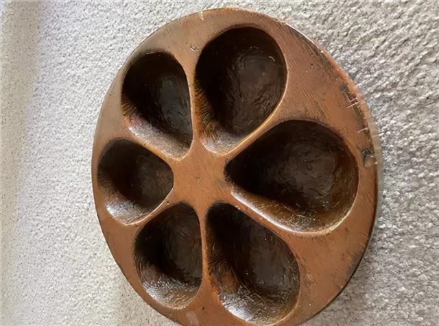 浅水绿翡翠手镯图片飘阳绿翡翠手镯-第6张图片-翡翠网 浅水绿翡翠手镯图片飘阳绿翡翠手镯-第6张图片-翡翠网