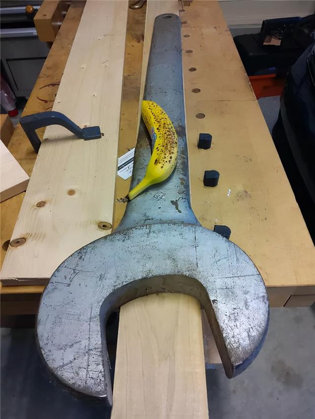 浅水绿翡翠手镯图片飘阳绿翡翠手镯-第9张图片-翡翠网 浅水绿翡翠手镯图片飘阳绿翡翠手镯-第9张图片-翡翠网