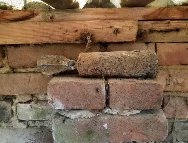 浅水绿翡翠手镯图片飘阳绿翡翠手镯-第18张图片-翡翠网 浅水绿翡翠手镯图片飘阳绿翡翠手镯-第18张图片-翡翠网