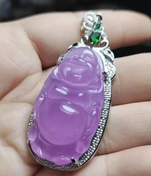 珠宝知识100问,翡翠知识翡翠究竟是宝石还是玉石-第2张图片-翡翠网 珠宝知识100问,翡翠知识翡翠究竟是宝石还是玉石-第2张图片-翡翠网