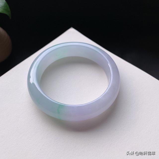 翡翠手镯3万,2万的翡翠手镯-第5张图片-翡翠网 翡翠手镯3万,2万的翡翠手镯-第5张图片-翡翠网
