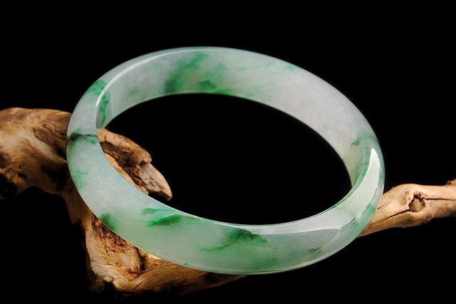 珠宝鉴定证书查询官网,翡翠证书查询官网-第3张图片-翡翠网 珠宝鉴定证书查询官网,翡翠证书查询官网-第3张图片-翡翠网