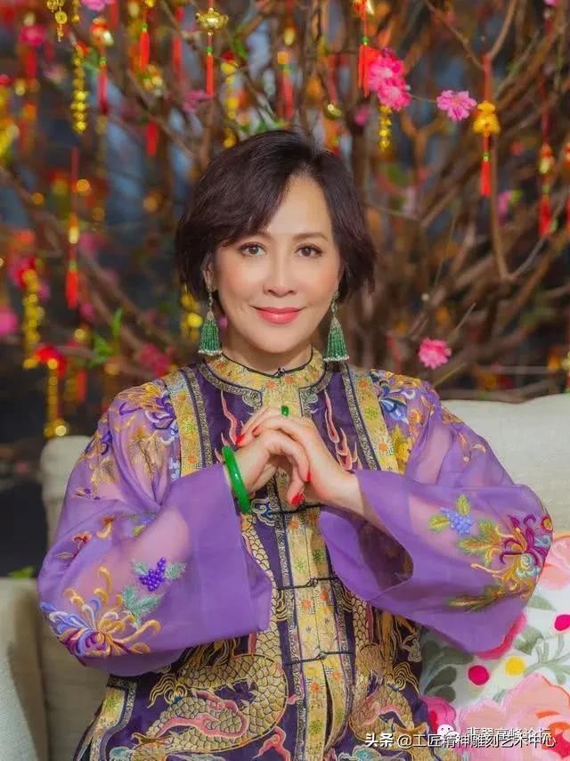 春晚从哪年开始的,华人春晚翡翠知识-第6张图片-翡翠网 春晚从哪年开始的,华人春晚翡翠知识-第6张图片-翡翠网