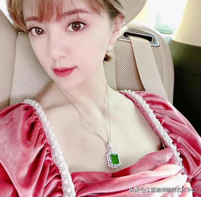 春晚从哪年开始的,华人春晚翡翠知识-第11张图片-翡翠网 春晚从哪年开始的,华人春晚翡翠知识-第11张图片-翡翠网