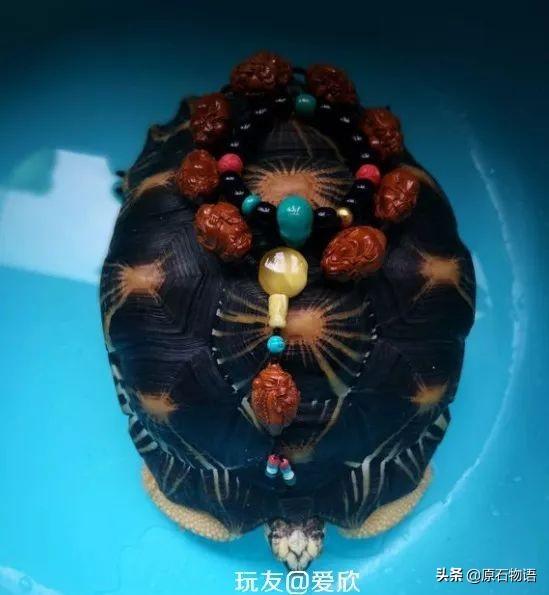 翡翠原石怎么盘包浆,翡翠的包浆是什么-第3张图片-翡翠网 翡翠原石怎么盘包浆,翡翠的包浆是什么-第3张图片-翡翠网