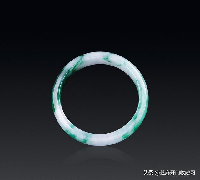 翡翠手镯厚的好还是薄的好翡翠手镯的尺寸厚度-第8张图片-翡翠网 翡翠手镯厚的好还是薄的好翡翠手镯的尺寸厚度-第8张图片-翡翠网