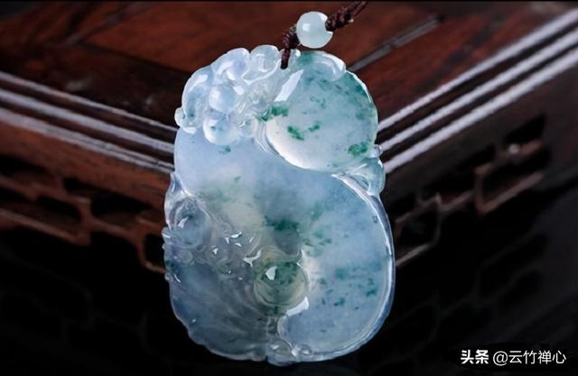 冰豆种翡翠手镯价格,2000左右粗豆种翡翠手镯价格-第2张图片-翡翠网 冰豆种翡翠手镯价格,2000左右粗豆种翡翠手镯价格-第2张图片-翡翠网