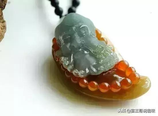 翡翠戴久了变化过程图翡翠不适合什么人戴-第8张图片-翡翠网 翡翠戴久了变化过程图翡翠不适合什么人戴-第8张图片-翡翠网