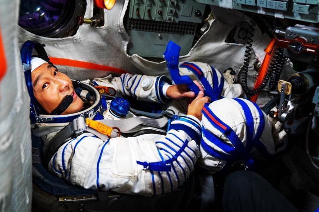 在我心中发了芽抖音抖音宝芽全部资料-第25张图片-翡翠网 在我心中发了芽抖音抖音宝芽全部资料-第25张图片-翡翠网