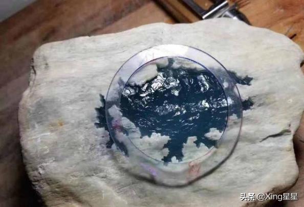 翡翠科普冷门知识翡翠原石冷知识-第12张图片-翡翠网 翡翠科普冷门知识翡翠原石冷知识-第12张图片-翡翠网