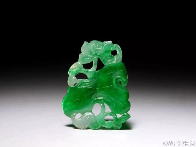 翡翠手镯多少钱,老凤祥价值两亿元翡翠手镯-第5张图片-翡翠网 翡翠手镯多少钱,老凤祥价值两亿元翡翠手镯-第5张图片-翡翠网