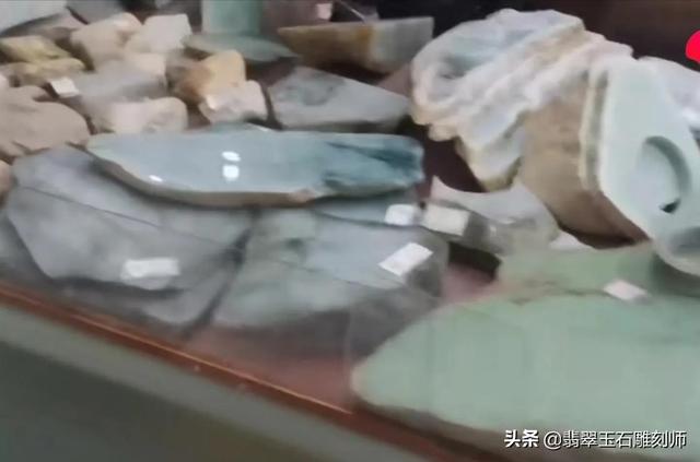 翡翠玛瑙原石视频玛瑙原石加工过程视频-第8张图片-翡翠网 翡翠玛瑙原石视频玛瑙原石加工过程视频-第8张图片-翡翠网