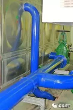 买的翡翠原石有刺鼻味,酸洗翡翠原石图例-第6张图片-翡翠网 买的翡翠原石有刺鼻味,酸洗翡翠原石图例-第6张图片-翡翠网