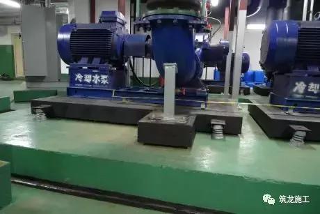 买的翡翠原石有刺鼻味,酸洗翡翠原石图例-第45张图片-翡翠网 买的翡翠原石有刺鼻味,酸洗翡翠原石图例-第45张图片-翡翠网