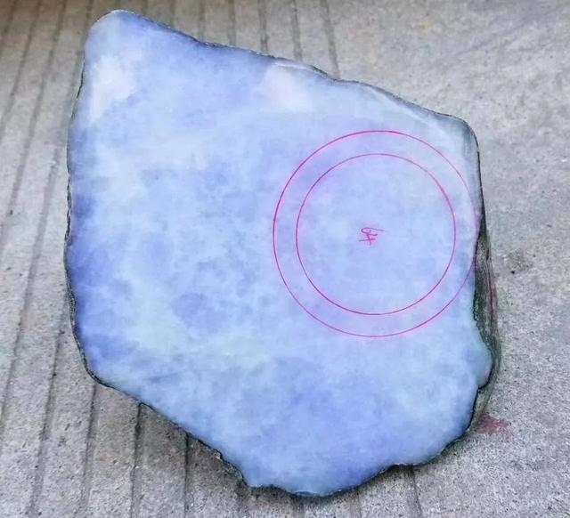 会卡翡翠原石怎么切开翡翠原石技巧-第2张图片-翡翠网 会卡翡翠原石怎么切开翡翠原石技巧-第2张图片-翡翠网