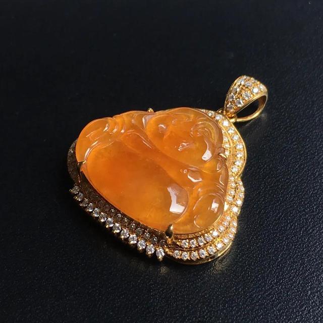 冰种黄翡翠价格冰种黄翡俏色观音-第3张图片-翡翠网 冰种黄翡翠价格冰种黄翡俏色观音-第3张图片-翡翠网