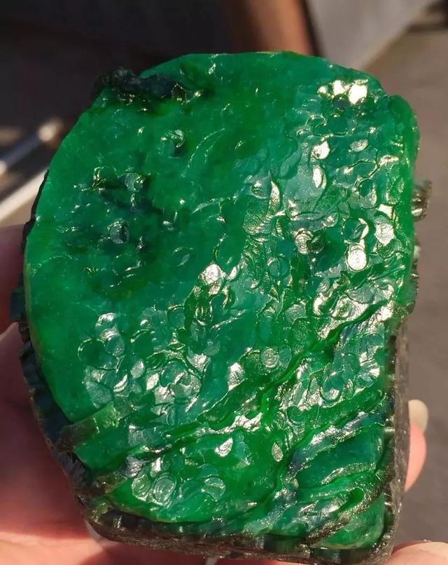 怎么选翡翠原石,40公斤莫湾基翡翠原石色料-第7张图片-翡翠网 怎么选翡翠原石,40公斤莫湾基翡翠原石色料-第7张图片-翡翠网