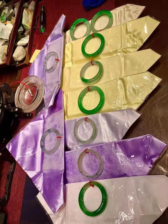 长沙翡翠交易市场在哪里西安翡翠原石交易市场-第1张图片-翡翠网 长沙翡翠交易市场在哪里西安翡翠原石交易市场-第1张图片-翡翠网