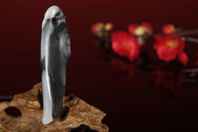 原石翡翠挂件图片翡翠原石随形挂件设计-第5张图片-翡翠网 原石翡翠挂件图片翡翠原石随形挂件设计-第5张图片-翡翠网