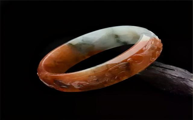 翡翠手镯从内圈到外圈一圈的纹,正圈内弧圆手镯图片-第3张图片-翡翠网 翡翠手镯从内圈到外圈一圈的纹,正圈内弧圆手镯图片-第3张图片-翡翠网