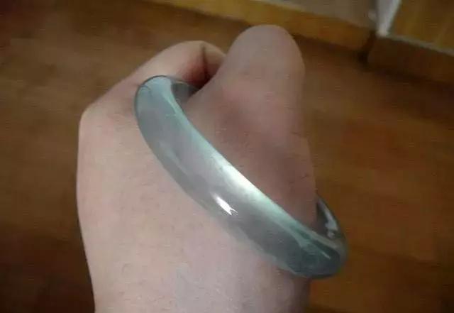 全是棉的会卡原石,翡翠原石内部的棉是如何形成的-第7张图片-翡翠网 全是棉的会卡原石,翡翠原石内部的棉是如何形成的-第7张图片-翡翠网